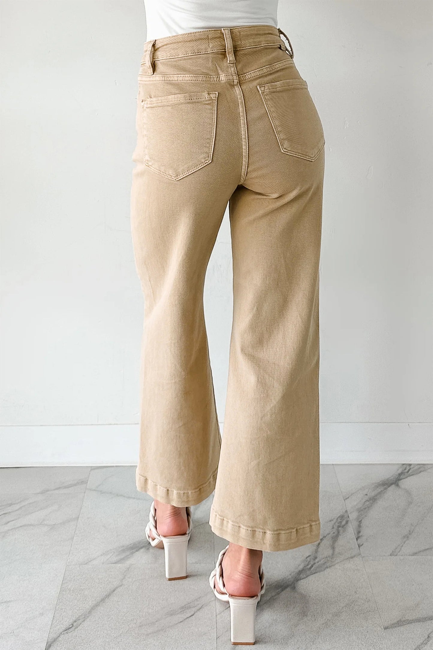 Cropped Jean in Tan